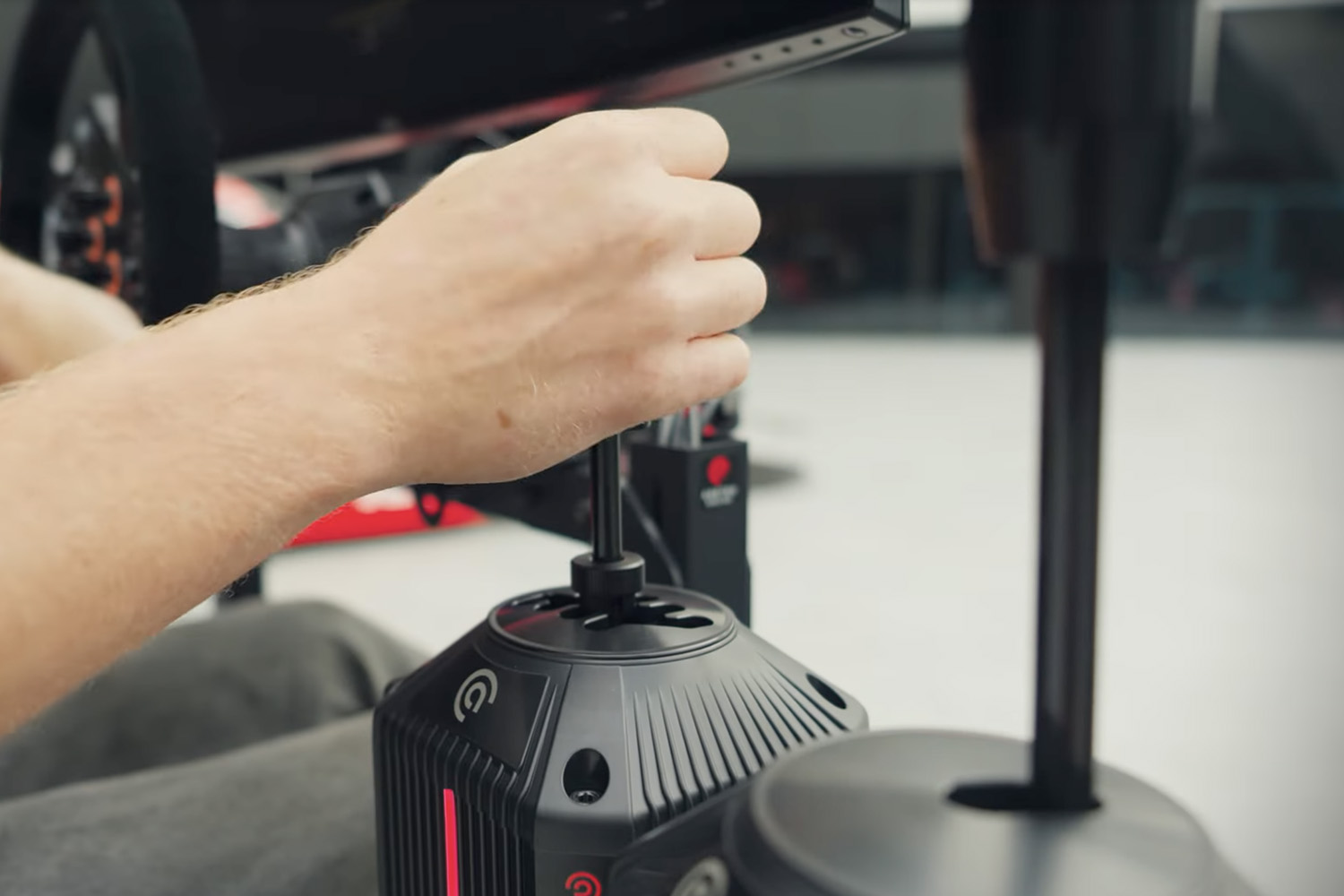 Asetek Racing-gearskifter og håndbremse til sim-racing